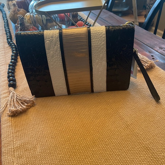 NWT! BRAHMIN CLUTCH/WRISTLET! - Picture 2 of 6